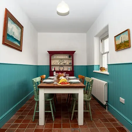 Lightkeeper's Houses, Donegal * St John's Point